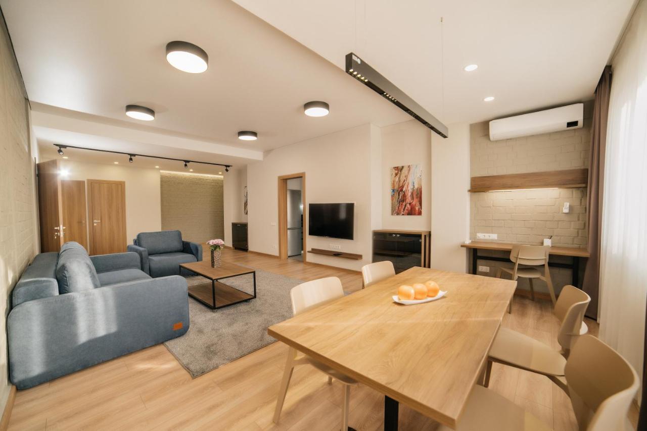 Solutel Apartments-34 Bişkek Dış mekan fotoğraf